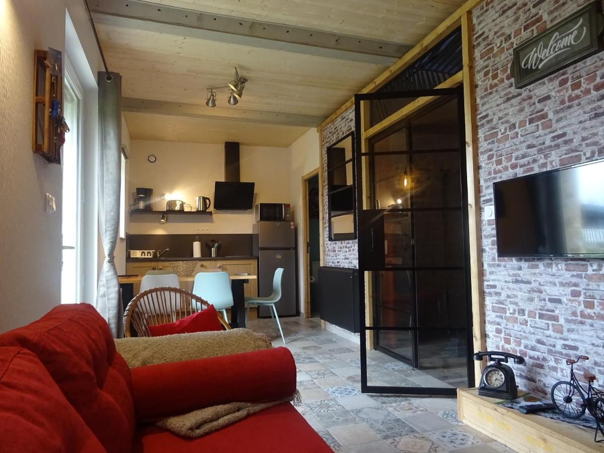 La Ferme Aux Chats Formigny Exterior foto