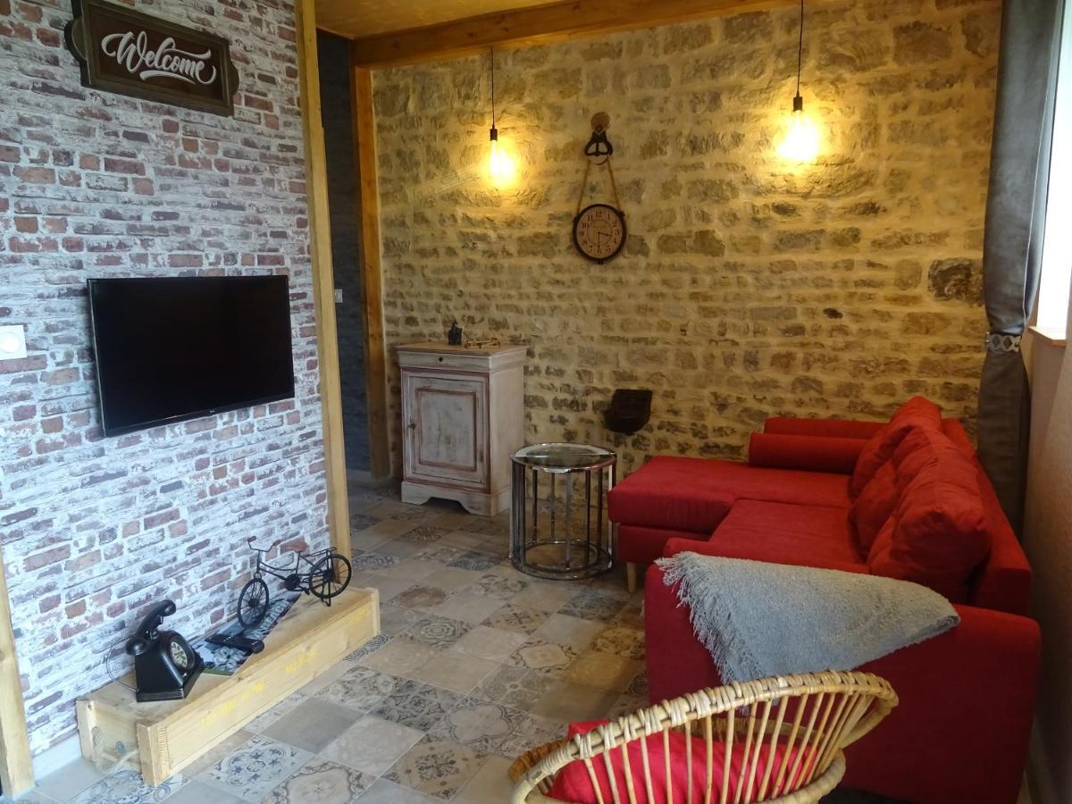 La Ferme Aux Chats Formigny Exterior foto
